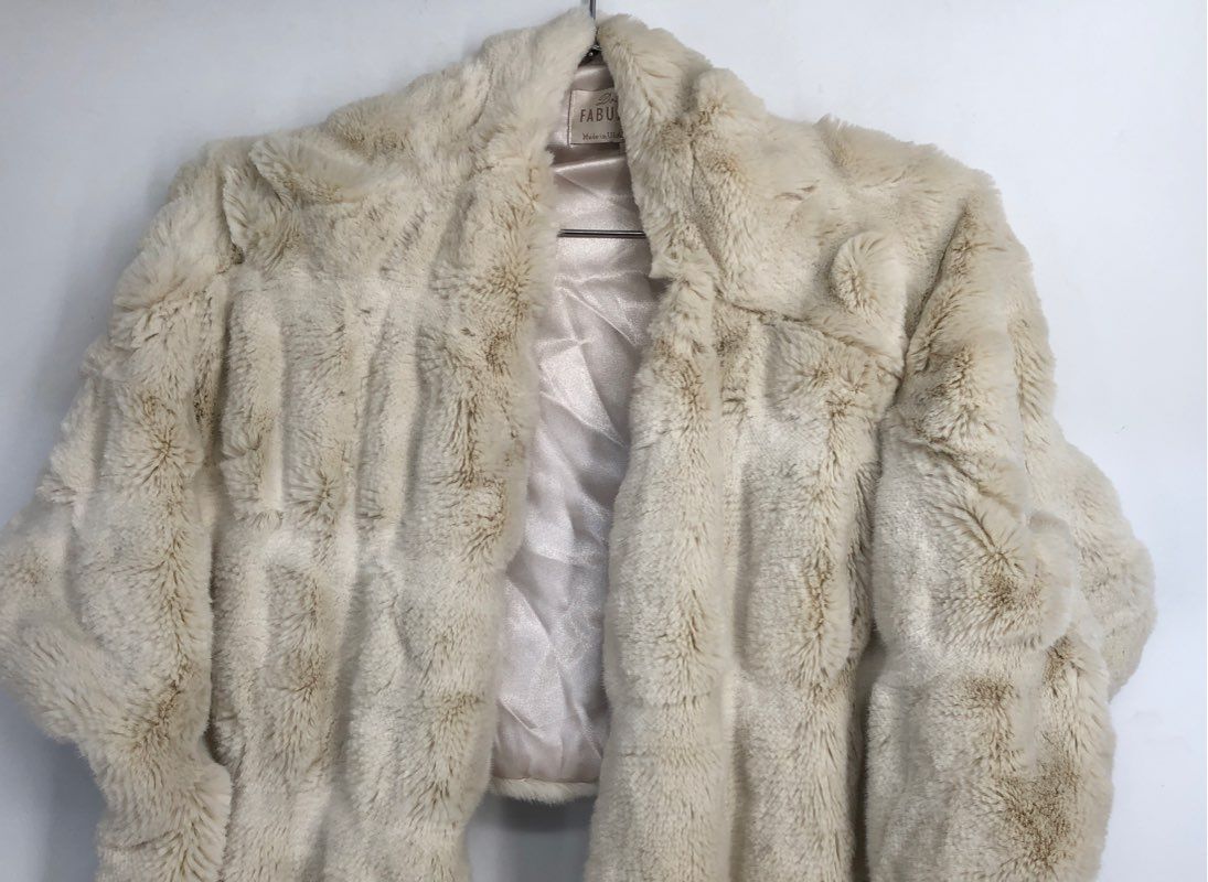 Donna Salyers Fabulous Fur Women&#39;s Beige Faux Fur Shawl Wrap - One Size