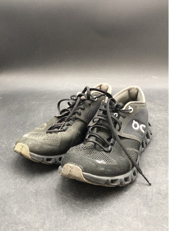 On Cloud Women's X Black Athletic Shoes - Size 6.5