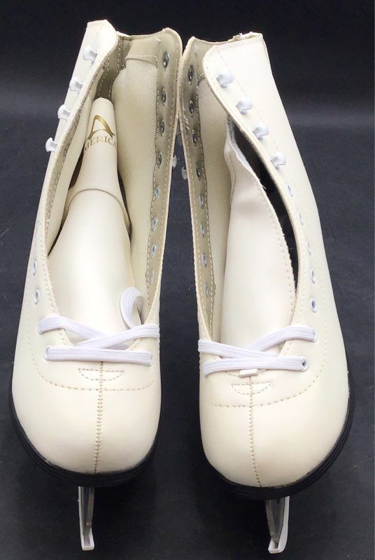 American Athletic Women's Size 9 Figure Ice Skates Style 522 Tricot Lined NIB