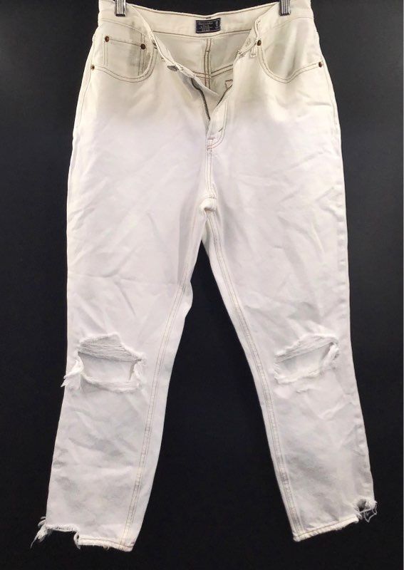 Abercrombie & Fitch Women's White Distressed High Rise Mom Jeans Size 28 6R