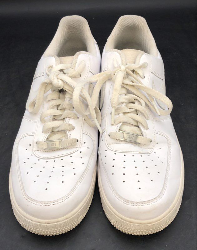 Nike Air Force 1 '07 Low Triple White Sneakers Men's Size 12 CW2288-111