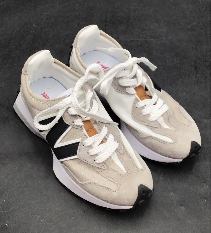 New Balance 327 x Levi's Grey White Denim Lifestyle Sneakers Size 5