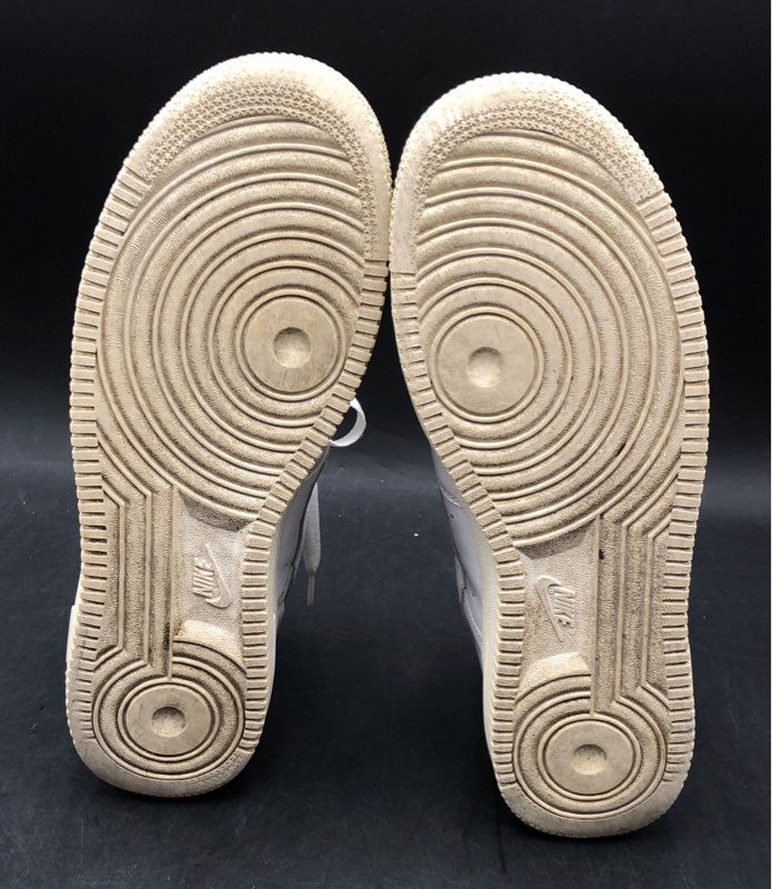 Nike Air Force 1 Low 07 Triple White Leather Sneakers Size 10.5