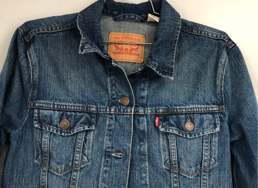 Levi&#39;s Trucker Jacket - Size Medium