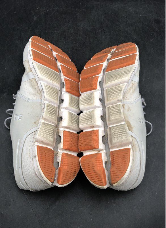 On Cloud Women's White Athletic Shoes - Size 9.5