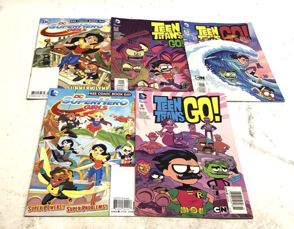 DC Comics Lot Teen Titans Go Super Hero Girls Modern Age Approximately 25