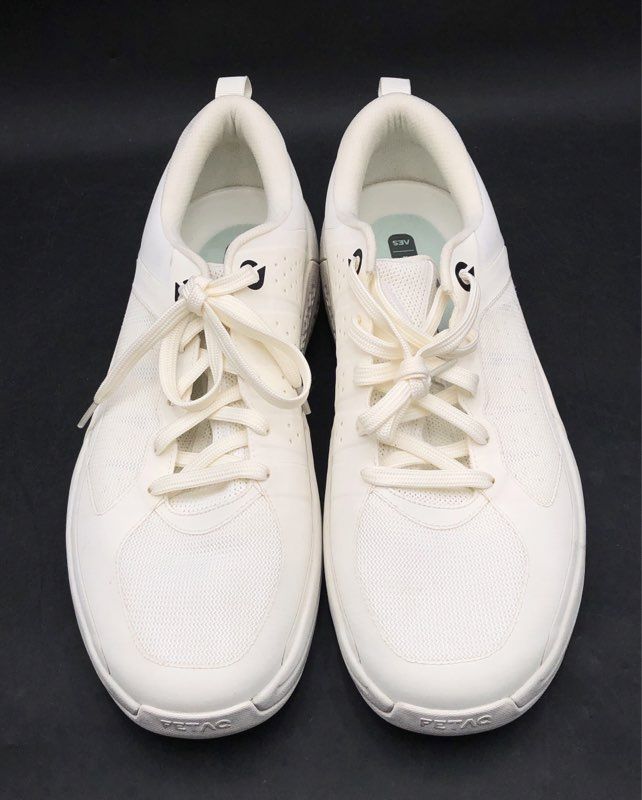 Fetaq White Low Top Athletic Training Lifestyle Sneakers Men's Size 12.5
