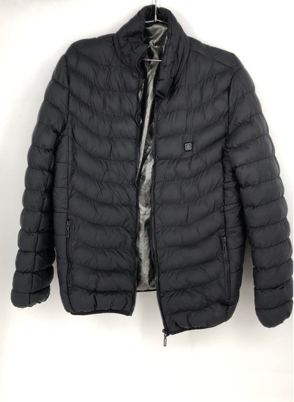 Men&#39;s Black Full-Zip Puffer Jacket Size Measured