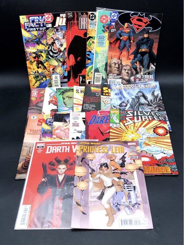Star Wars Batman Superman + 20 Comic Book Lot Marvel DC Image Dark Horse