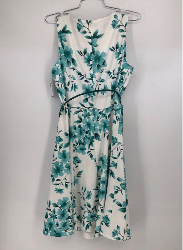 NWT Alyx Women&#39;s White Blue Floral Sleeveless Round Neck Shift Dress - Size 14