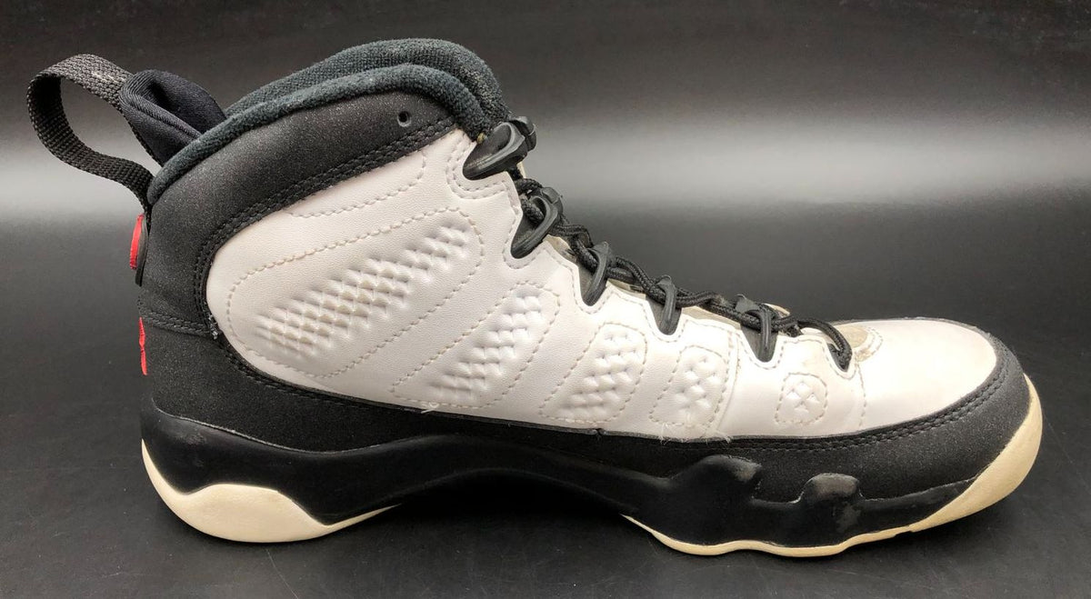 Nike Jordan 9 Retro BG 'Space Jam' Boys' White/Black Sneakers - Size 6.5Y (+COA)
