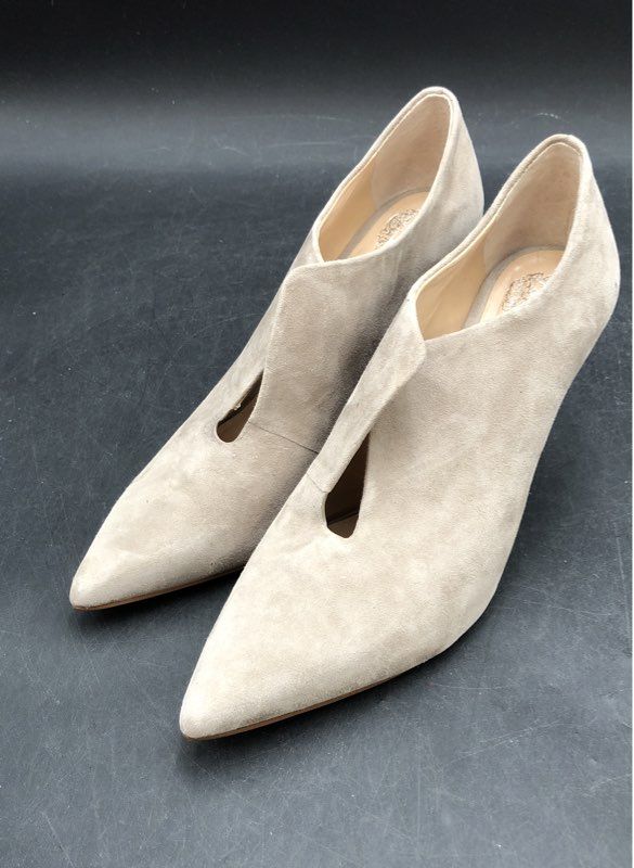 Vince Camuto Women's Cream Pump Heels - Size 9.5M