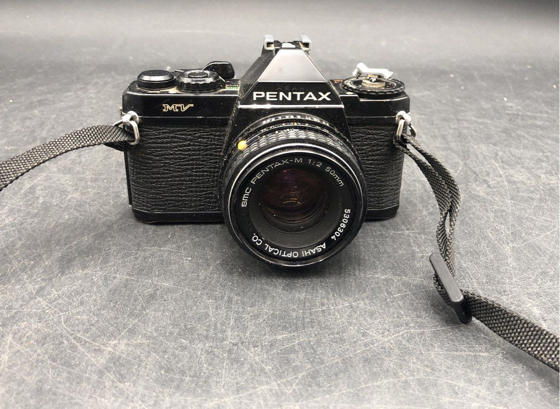 Pentax, Kodak, Yamasheta 35MM Film Point & Shoot Camera Lot