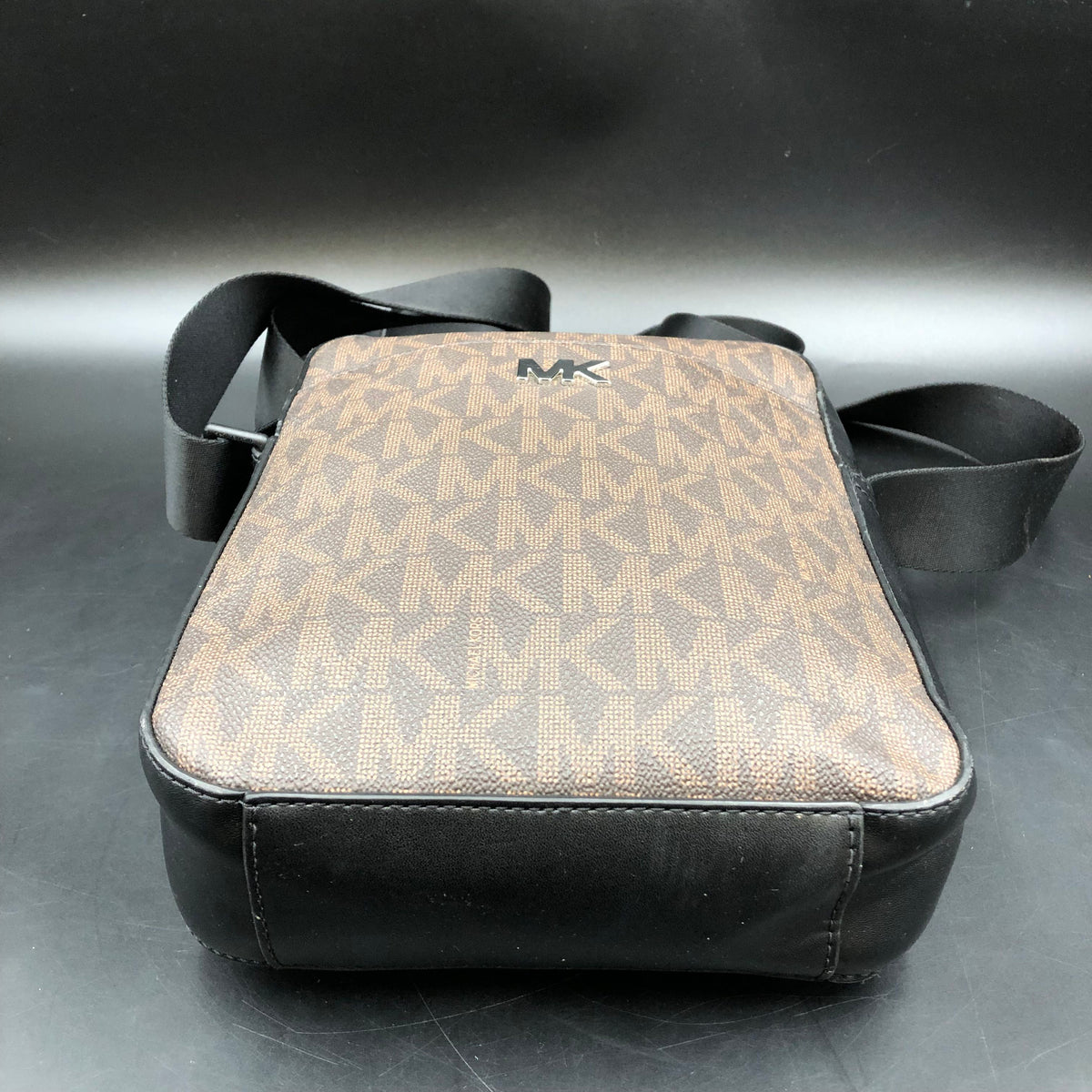 Michael Kors Brown Black Leather Cooper Logo Flight Bag Crossbody COA