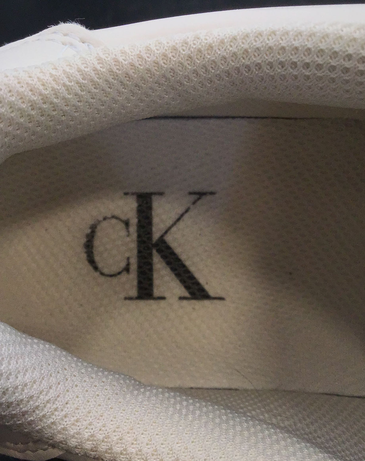 Calvin Klein Women's White Beige Athletic Shoes - Size 7M