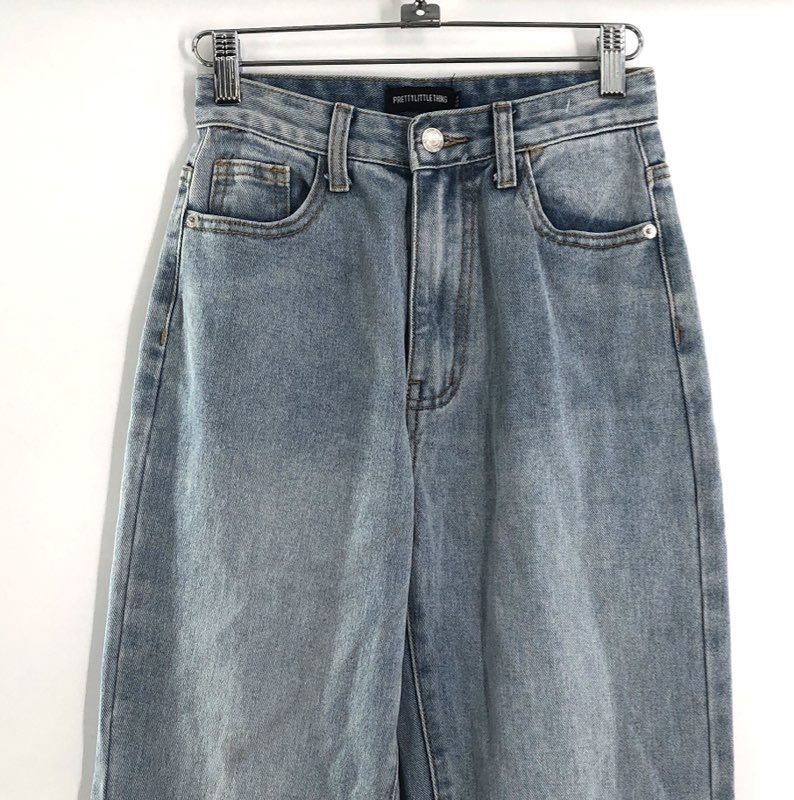 PrettyLittleThing Women's Light Blue Distressed Split Hem Straight Jeans NWT 0