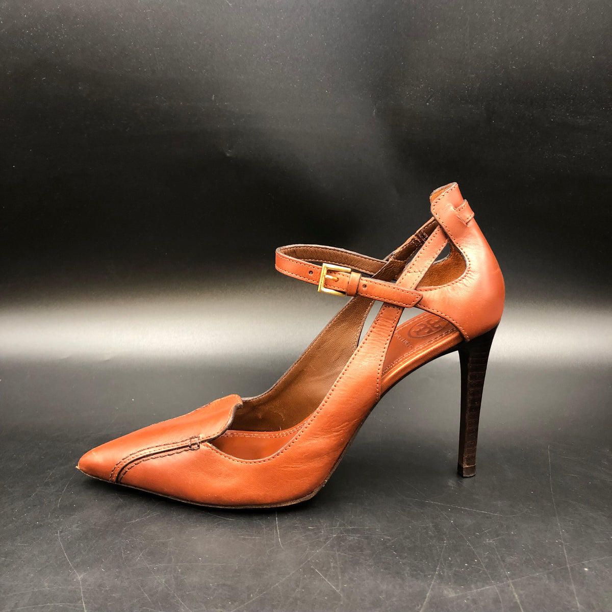 Tory Burch Cognac Brown Leather Double T Pointed Toe Heels Size 7.5 COA