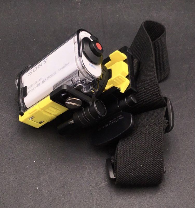 Sony Splashproof Exmor 13.5 MP SteadyShot Compact Camcorder