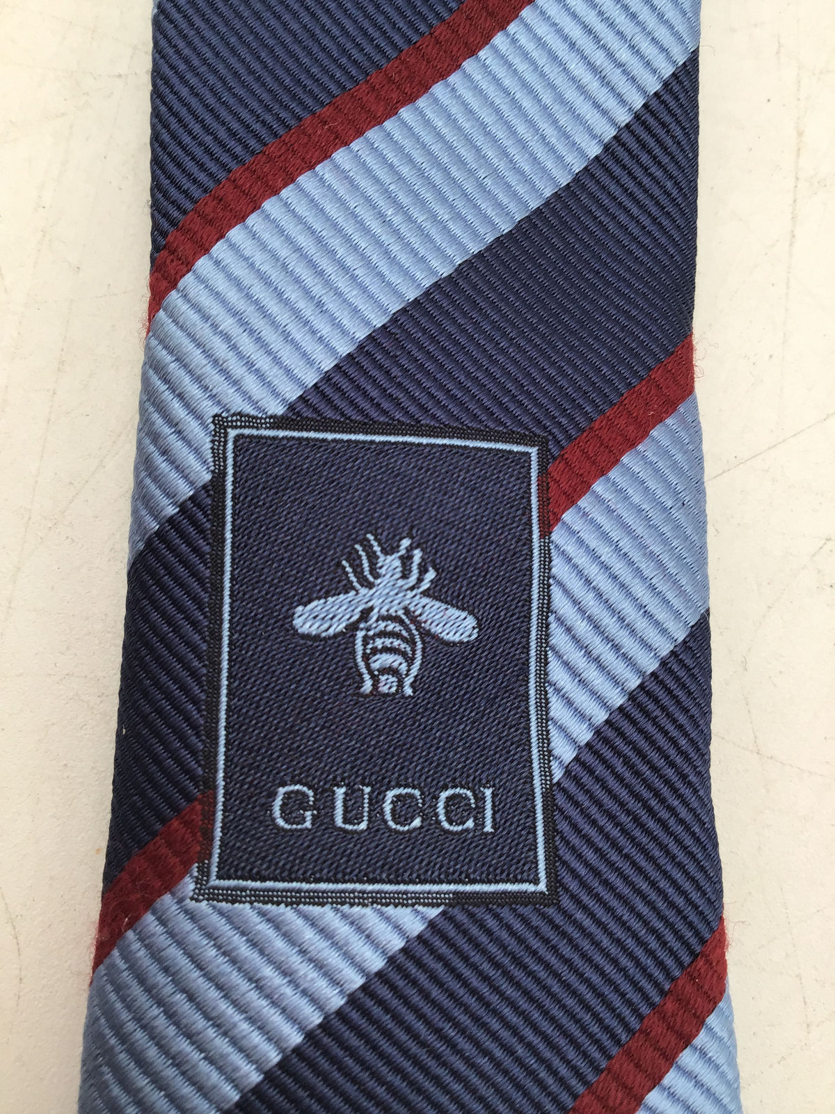 Gucci Men&#39;s Blue Red Pointed Tie With COA