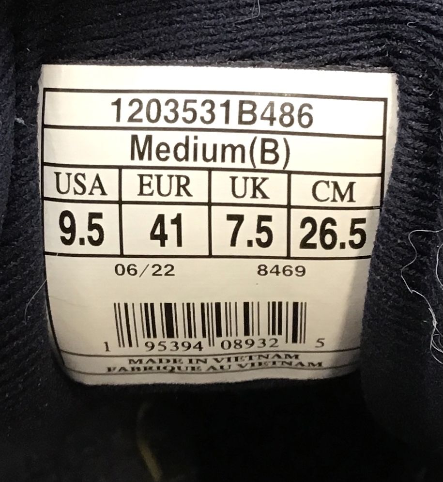 Brooks Women's Adrenaline GTS 22 Blue Athletic Shoes - Size 9.5