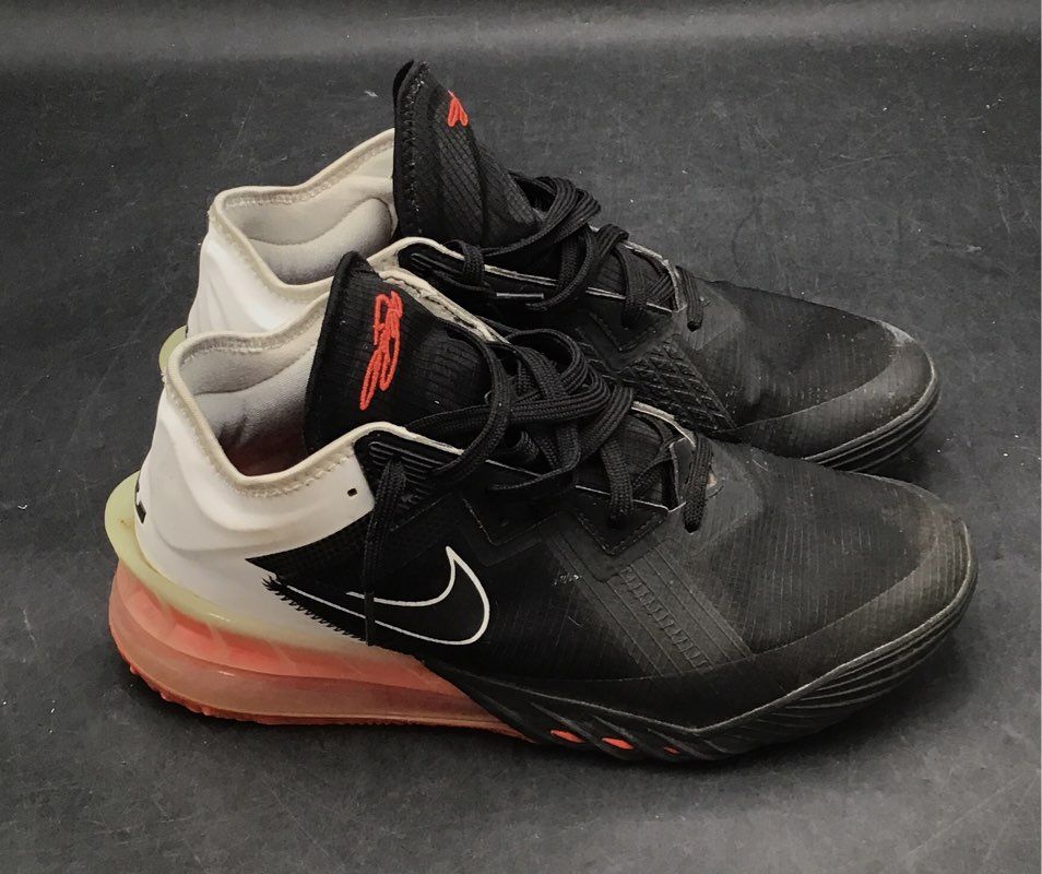 Nike LeBron 18 Low Black University Red Basketball Shoes Size 11