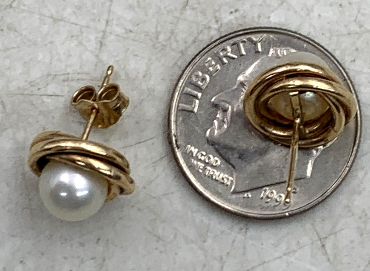 Fabulous 10K Yellow Gold Pearl Ring & Earrings Set 3.43g