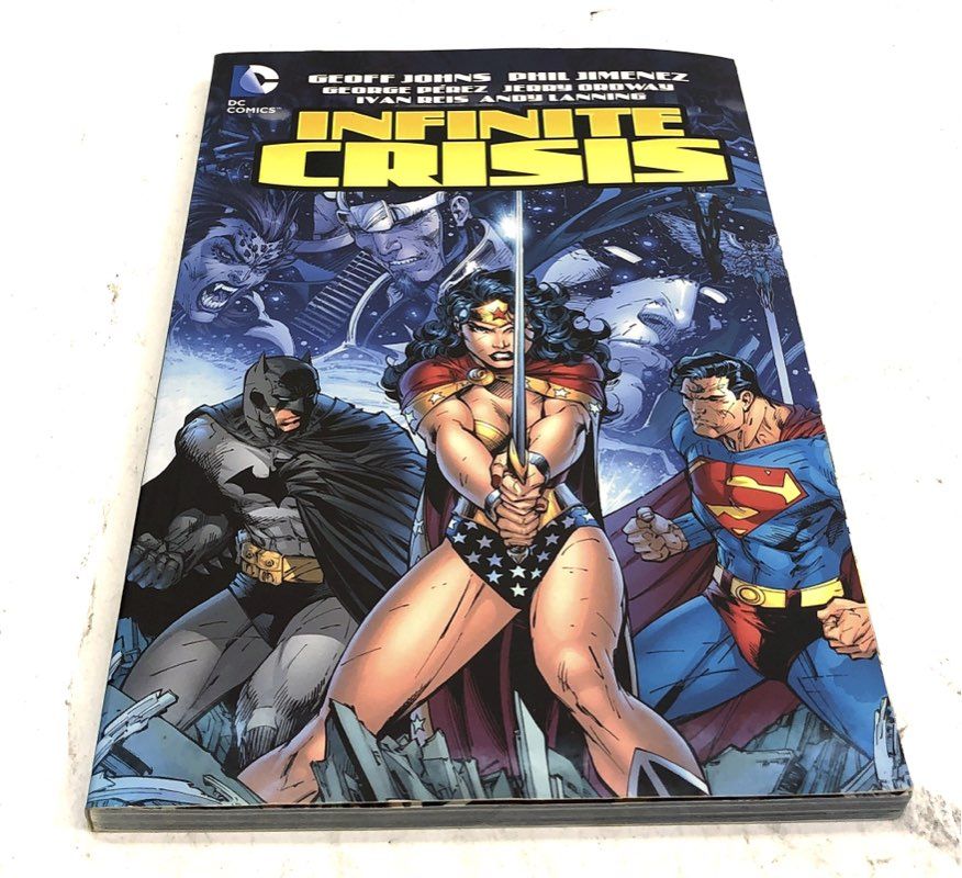 DC Comics Graphic Novel & Comic Lot Death of Superman Infinite Crisis 6 Items
