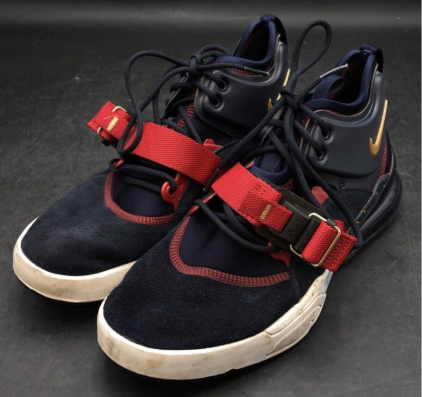 Nike Men's Air Force 270 Black Red Athletic Shoes - Size 9