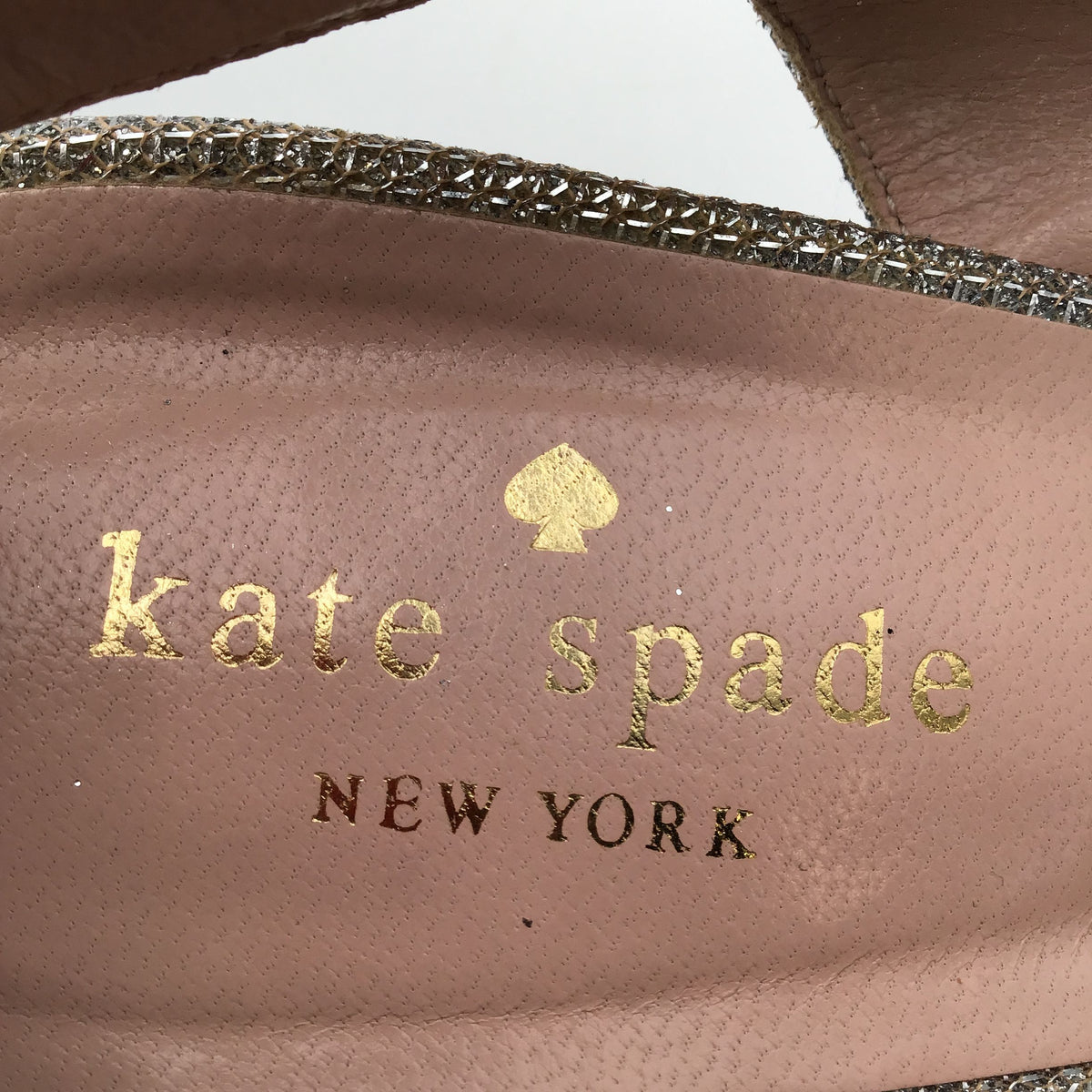 Kate Spade New York Charm Silver Glitter Slingback Heels- Size: 6.5 (+COA)