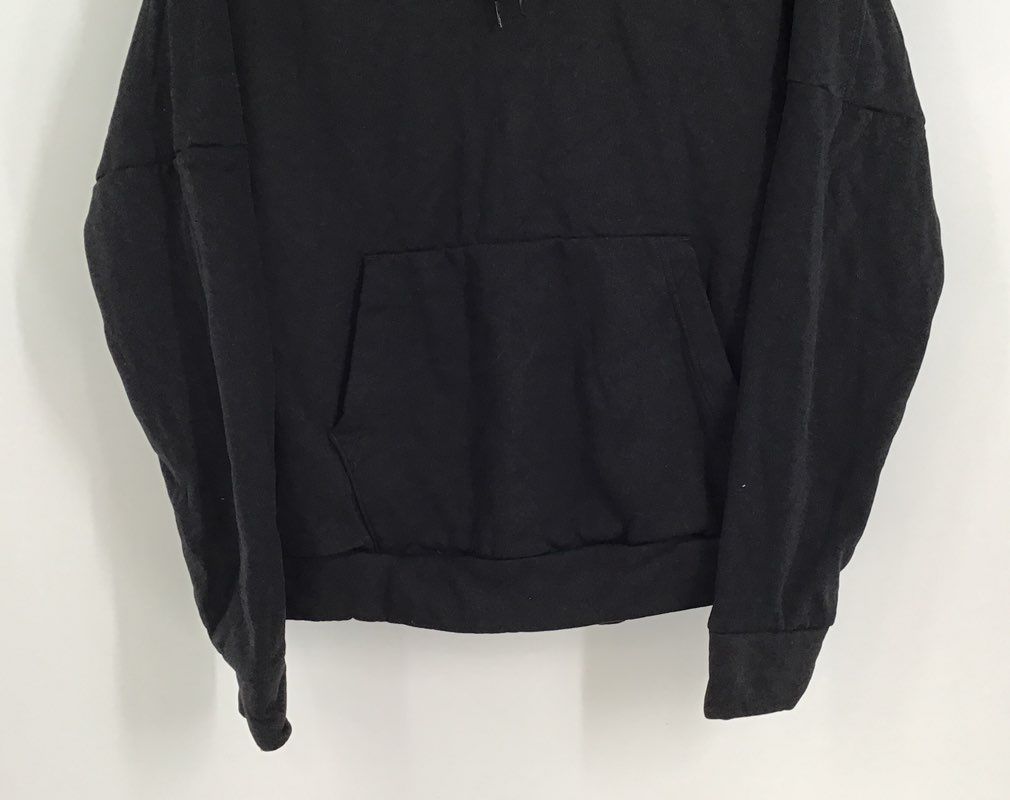 Nike Men&#39;s Black Long Sleeve Pockets Pullover Hoodie - Size Large