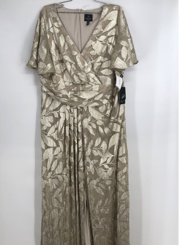 NWT Adrianna Papell Women's Champagne Metallic Print Maxi Dress - Size 18W