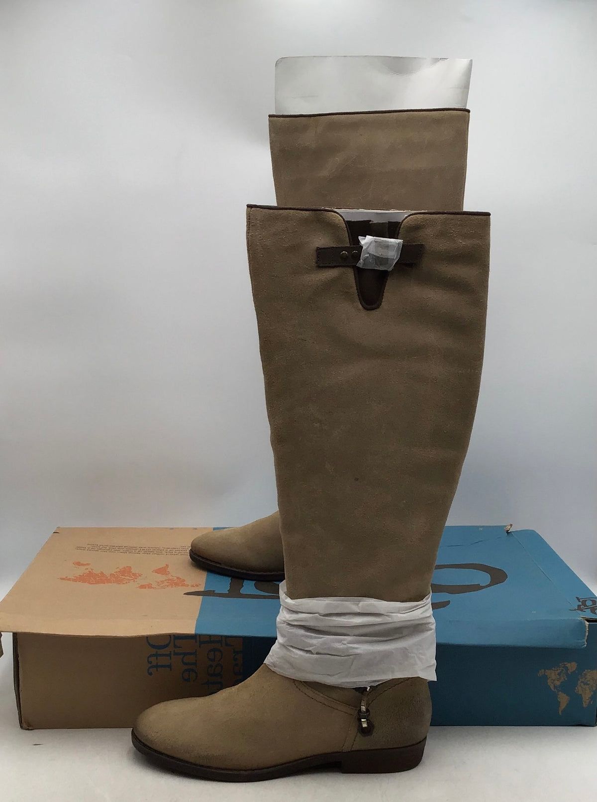 NIB OTBT Women&#39;s Trout Creek Beige Leather Round Toe Riding Boots - Size 8M