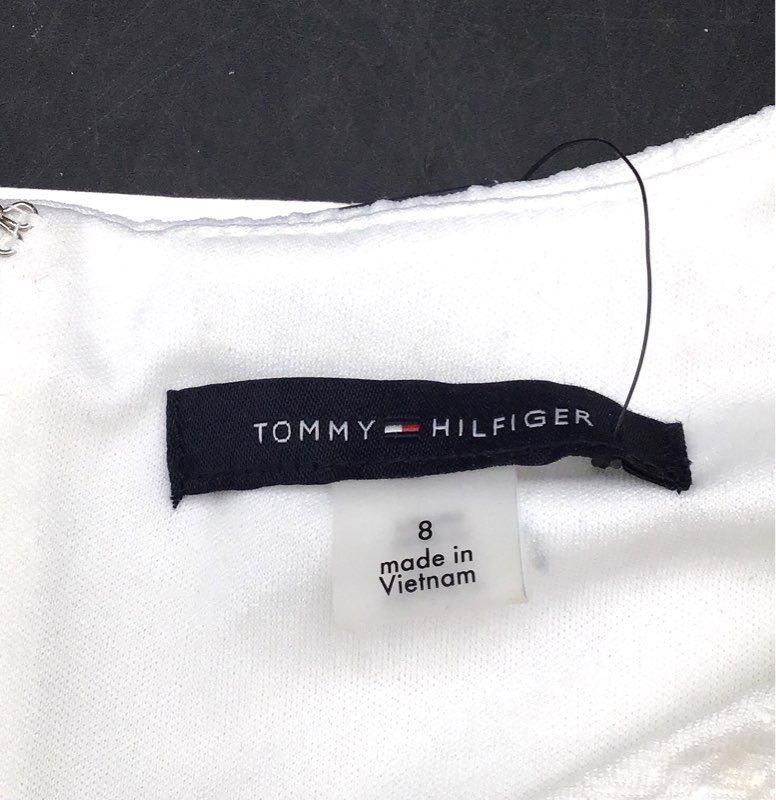 Tommy Hilfiger Women's White Textured Sleeveless Sheath Dress NWT Sz 8