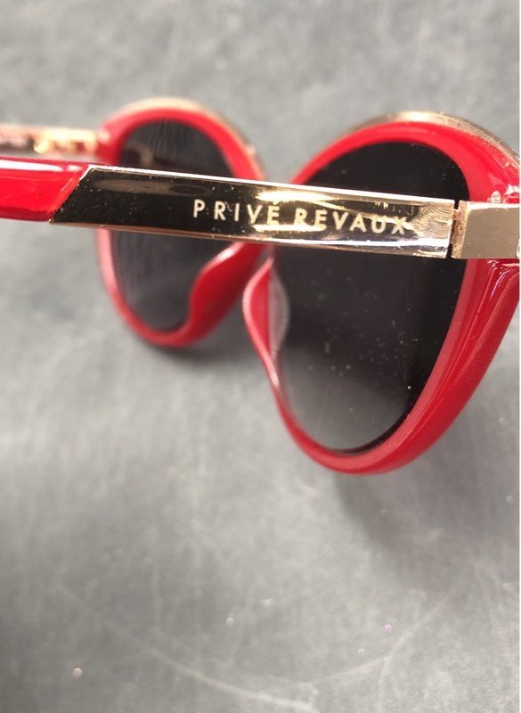 Prive Revaux Women's Red Plastic Cat Eye Sunglasses W/Case