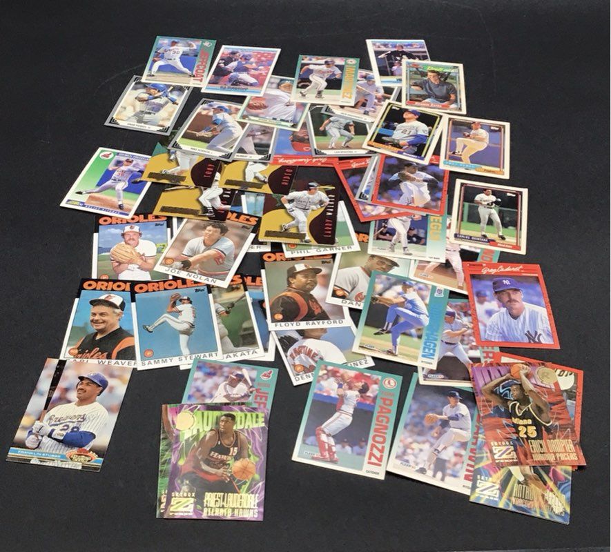 16.13 lbs. Lot Of Collectible Sports Trading Cards. Medium Box, Unsorted