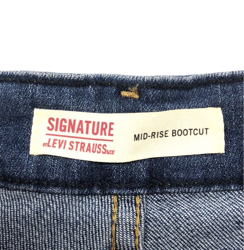 Signature by Levi Strauss Women's Blue Mid-Rise Bootcut Jeans Size 10S NWT