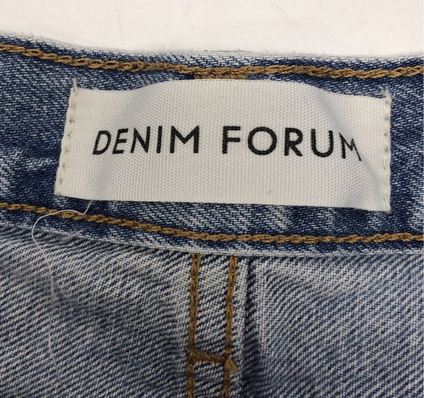 Denim Forum Women's The Yoko Short Blue Light Wash Frayed Cutoff Shorts Sz 27