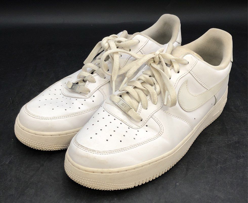Nike Air Force 1 '07 Low Triple White Sneakers Men's Size 12 CW2288-111