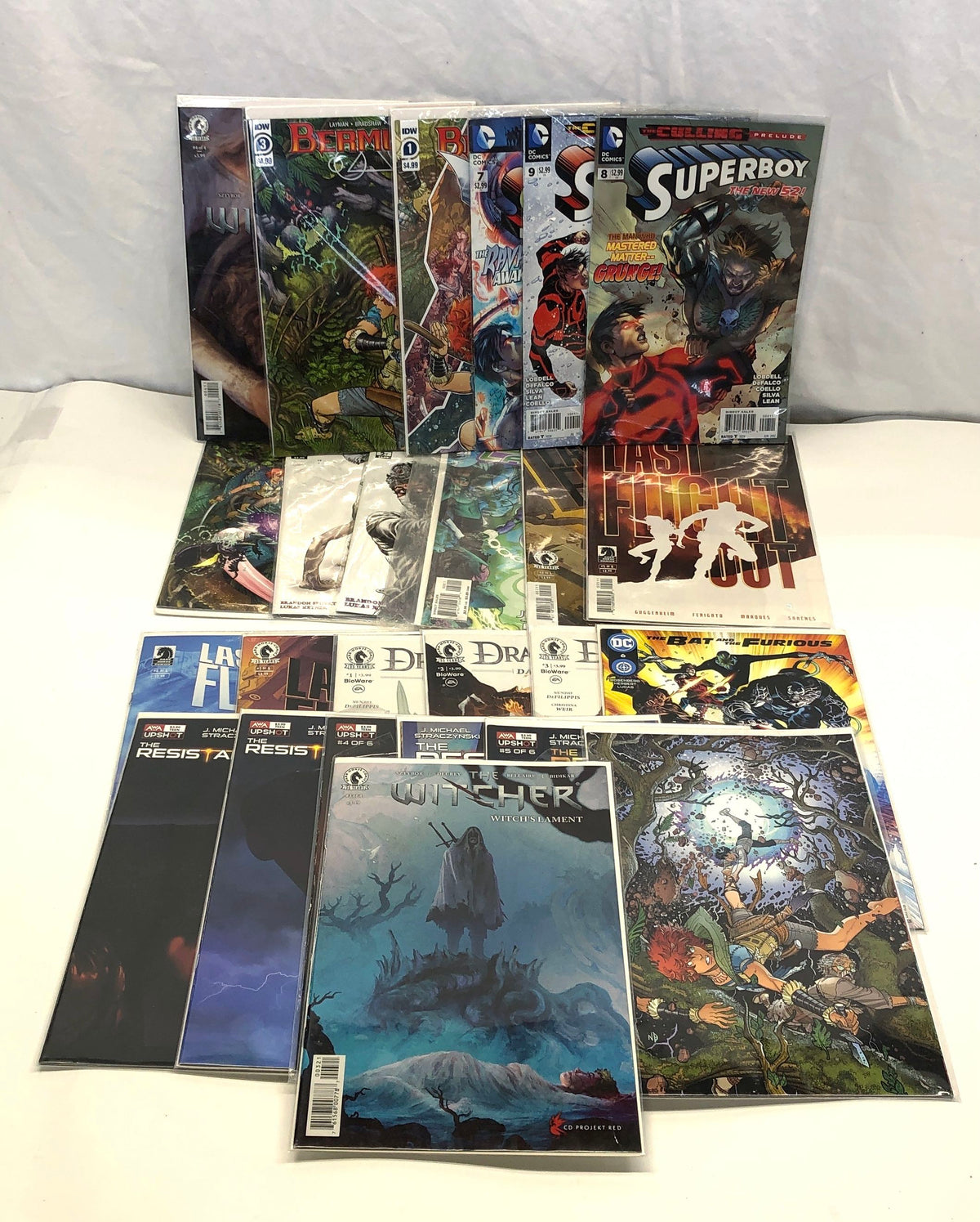 Comic Book Lot DC Dark Horse Image IDW Modern Age Fantasy Sci-Fi 25 Comics