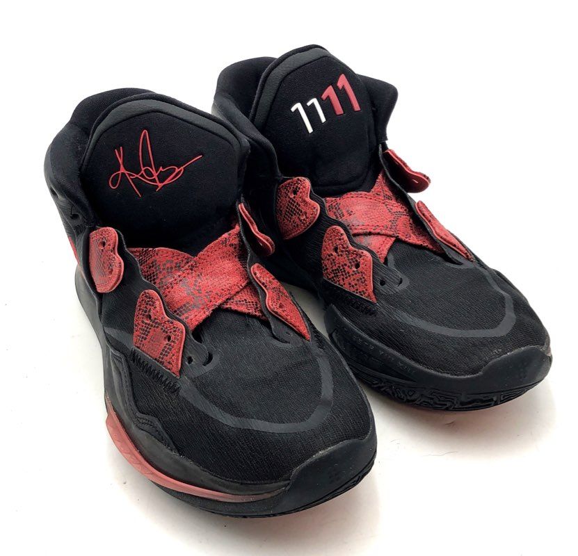 Nike Kyrie Infinity Black University Red Snakeskin Basketball Shoes Size 10