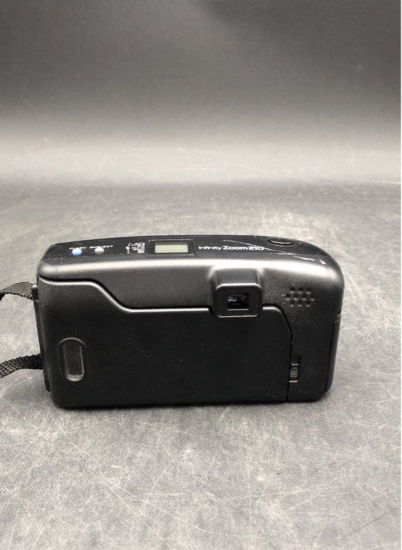 Olympus Infinity Zoom 210 Film 35mm Point & Shoot Camera