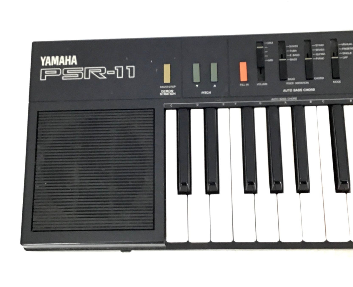 Yamaha PSR-11 Black White Musical Instrument Beginner Electronic Keyboard