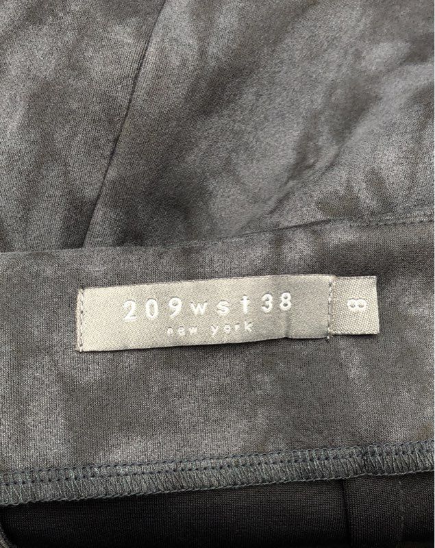 209WST38 Women's Gray Abstract Wrap Skirt - Size 8