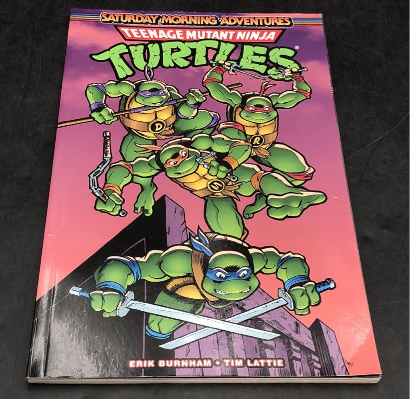 Stranger Things TMNT Sonic Transformers 7 Graphic Novel Comic Book Lot