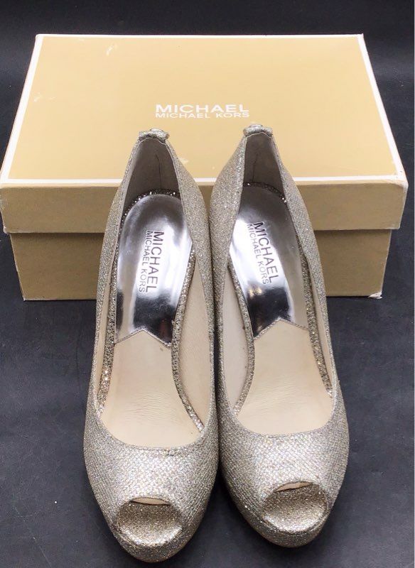 Michael Kors York Silver Glitter Platform Peep-Toe Heels Size 8