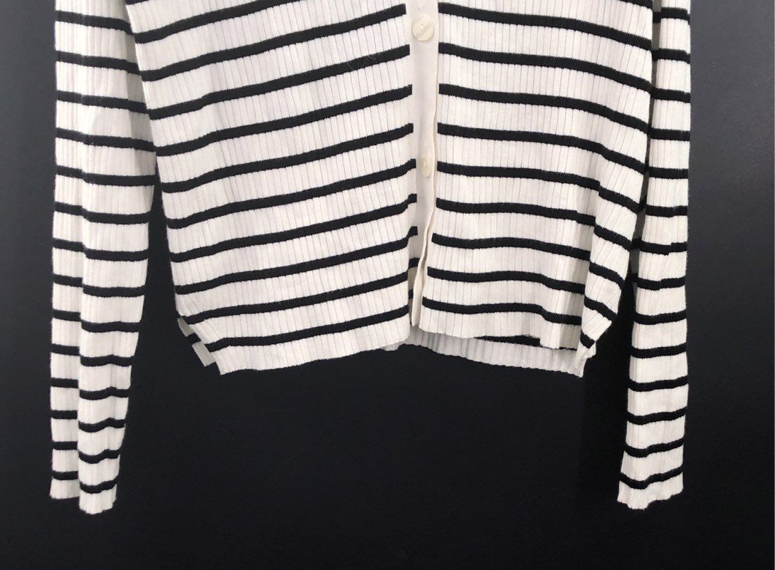 Black Tape Women's White Black Striped Ribbed Knit V-Neck Cardigan Sz M