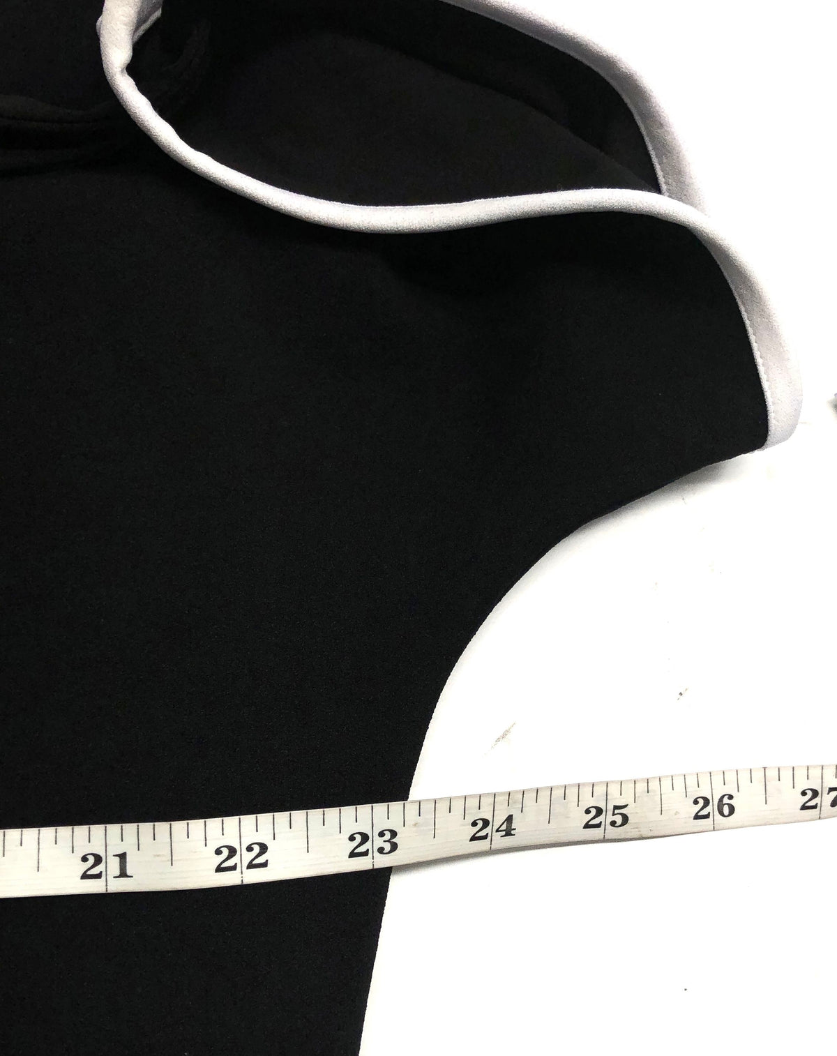 Sharagano Women's Black Cold Shoulder Dress White Trim Stretch NWT Size 16