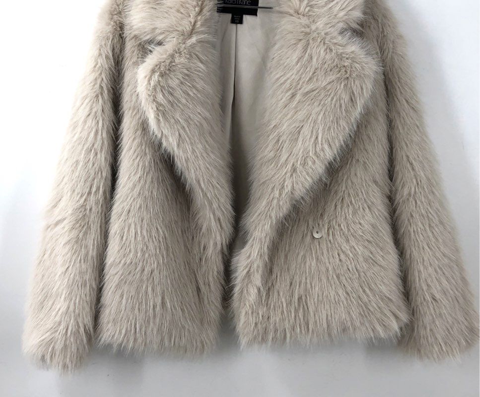NWT Karen Kane Women's Ivory Faux Fur Crop Jacket - Size XS