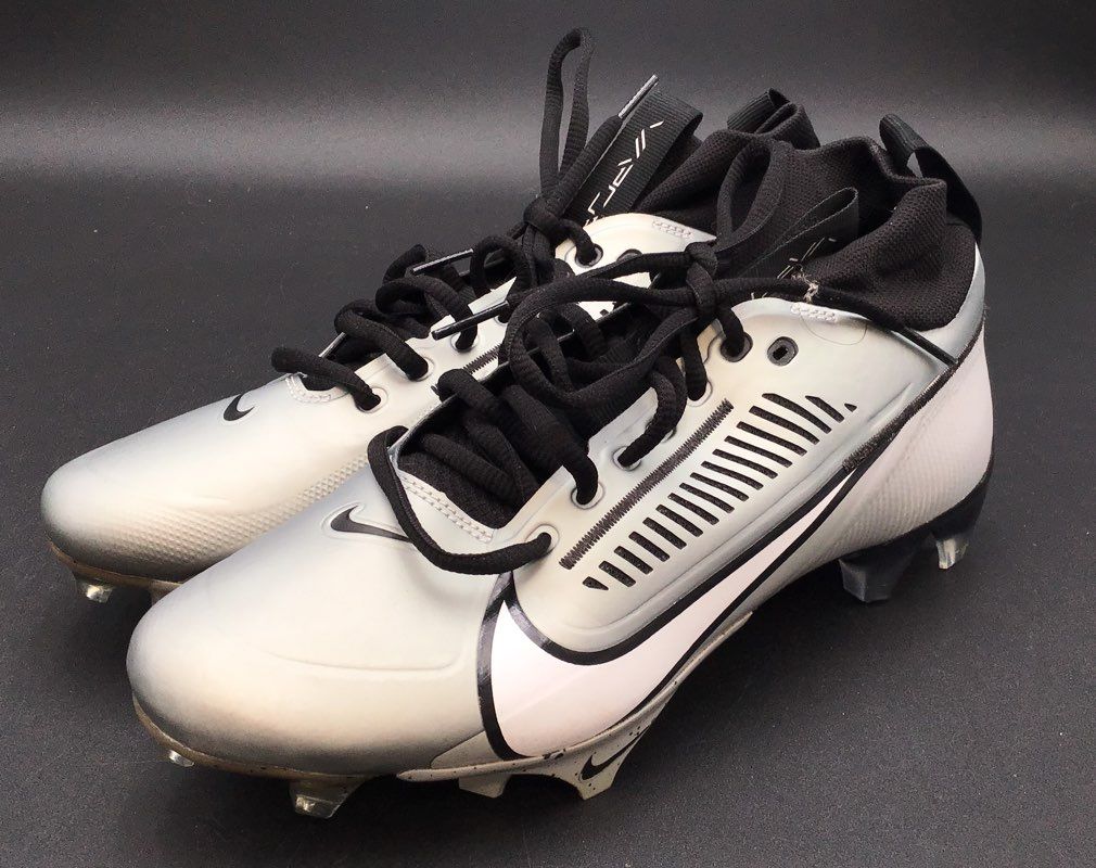 Nike Men&#39;s Vapor Edge Pro 360 2 Gray Football Cleats - Size 7.5