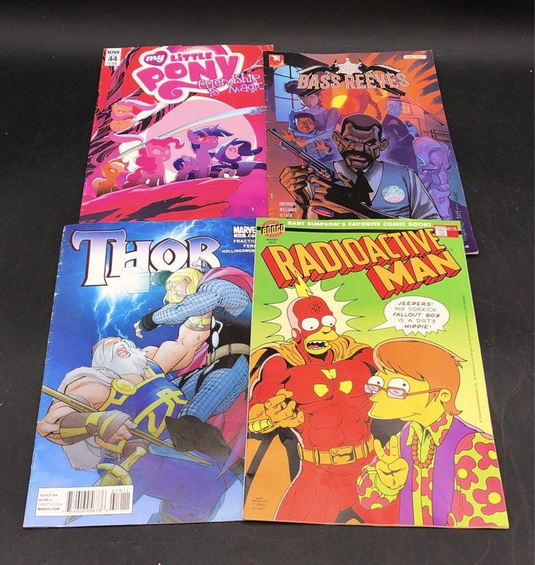 FF vs X-Men Superboy Batman 25+ Comic Book Lot DC Marvel Bronze Modern Age